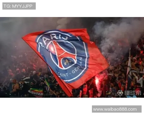 巴黎圣日耳曼球迷在社交平台上对西涅的恶意攻击,引发警方干预 巴黎圣日耳曼球迷在社交平台上对西涅的恶意攻击,引发警方干预